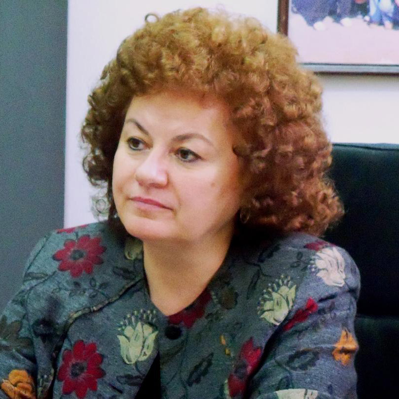 Portret Prof. dr. Vioara Mireșan
